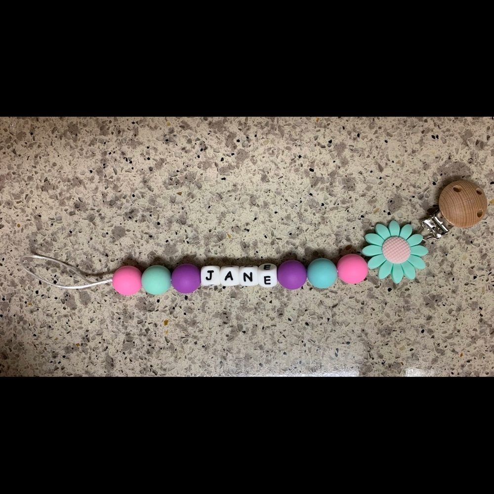 Pacifier Clips, Teething Clips & Teething Rattles - Picture 5 of 10